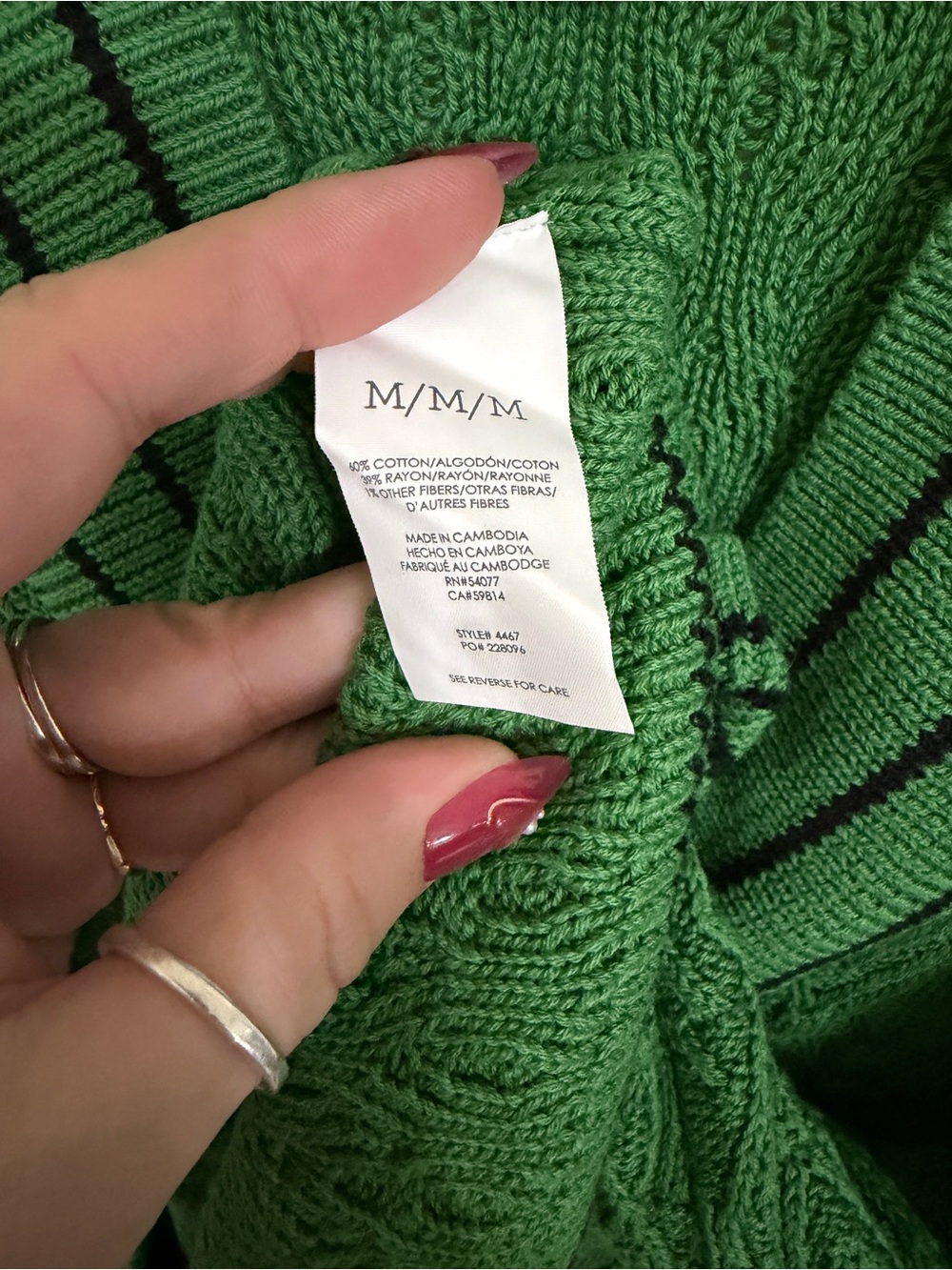 NWOT CAbi Lucky Day Pullover Kelly Green Cable Knit V-Neck Sweater w/ Black Trim - Picture 11 of 13